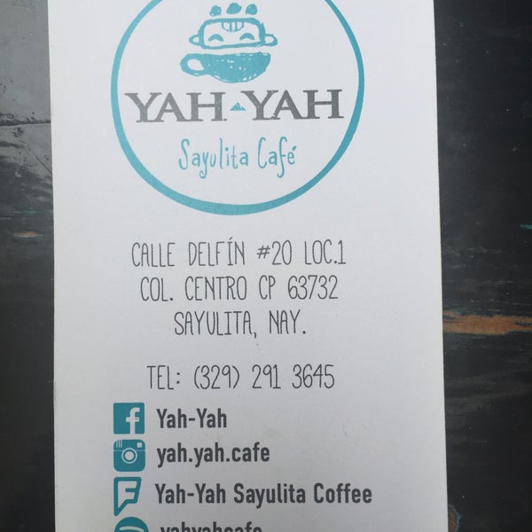 Foto tomada en Yah-Yah Sayulita Coffee Shop  por Diana Z. el 7/28/2016