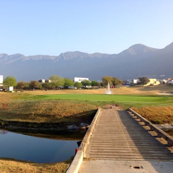 Campo De Golf. La Herradura 4 tips de 158 visitantes