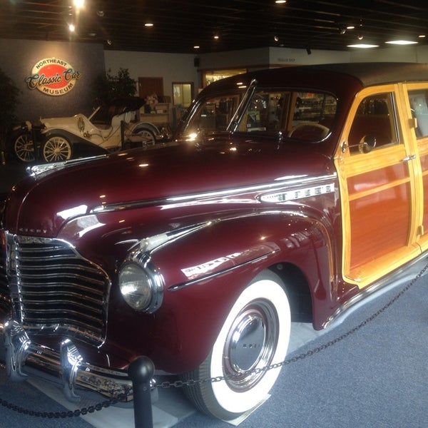 Foto diambil di Northeast Classic Car Museum oleh Gil pada 8/30/2013