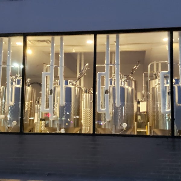 3/22/2019 tarihinde Alice K.ziyaretçi tarafından 5 Lakes Brewing Co'de çekilen fotoğraf