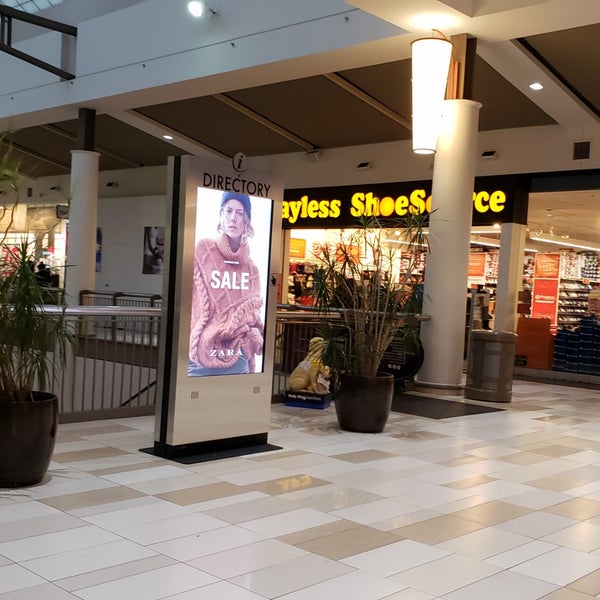Photo taken at Crossgates Mall by Alice K. on 12/26/2018