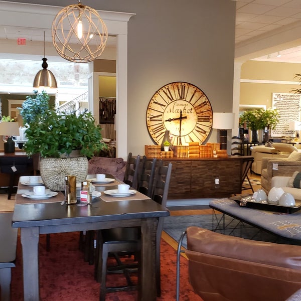 Walter E Smithe Furniture Home In Vernon Hills - Walter E Smithe Furniture Design Vernon Hills Il Walter E Smithe Furniture Home In Vernon Hills - Walter E Smithe Furniture Design Vernon Hills Il