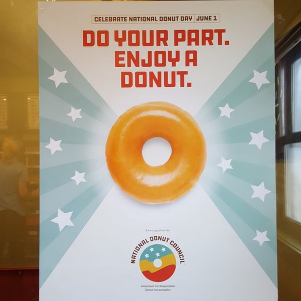 Photo taken at Sweetwater&#39;s Donut Mill by Alice K. on 6/1/2018