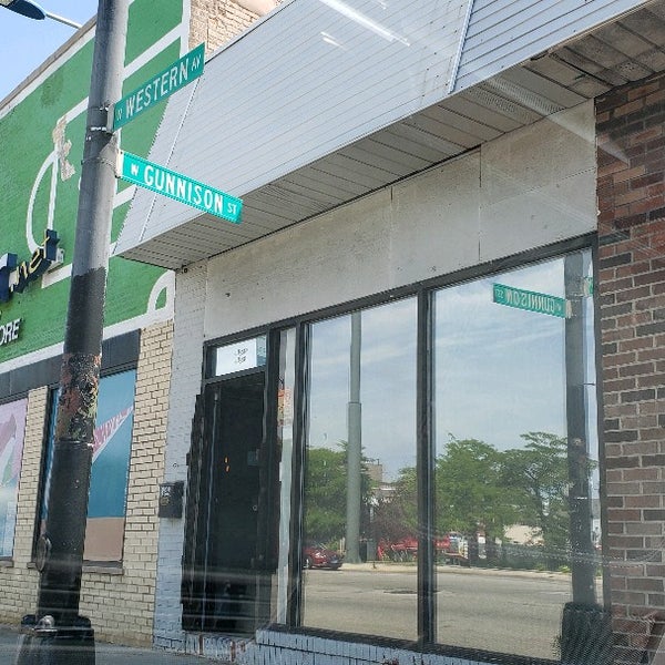 Elizabeth Restaurant Ravenswood 4835 N Western Ave