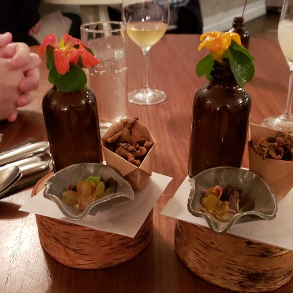 Elizabeth Restaurant Ravenswood 4835 N Western Ave