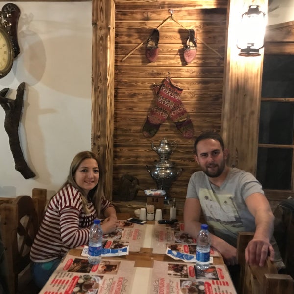 Photo taken at Tok Doyuran Restaurant by Harun V. on 5/6/2017