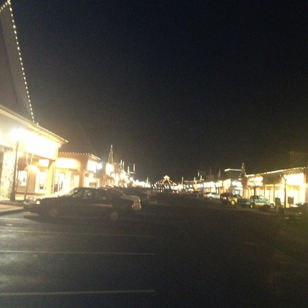 รูปภาพถ่ายที่ The Outlet Shoppes at Gettysburg โดย Teresa B. เมื่อ 1/12/2013
