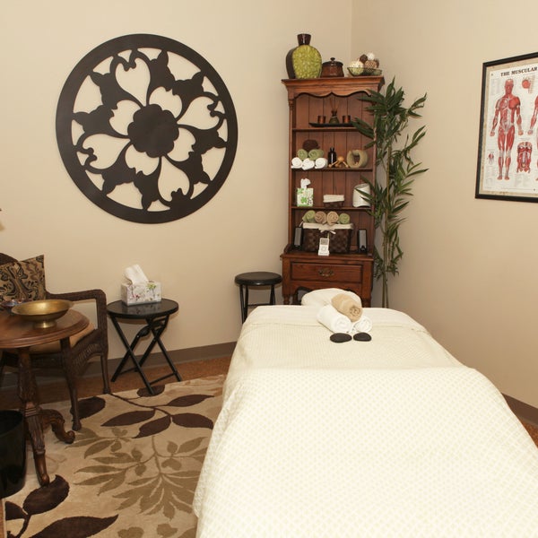 InSymmetry Wellness Alternative Medicine Clinic in Rochester