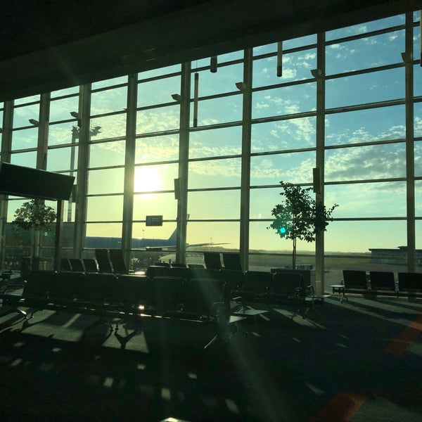 Foto scattata a Aeropuerto Internacional de Ezeiza - Ministro Pistarini (EZE) da Luis C. V. il 2/24/2018