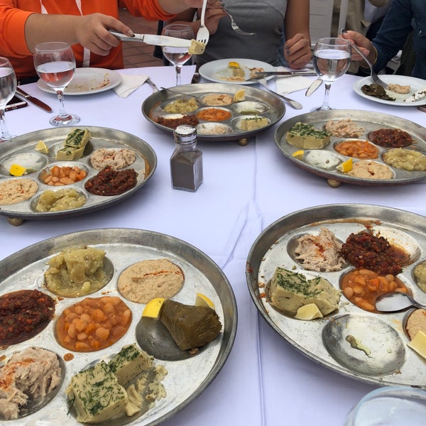 9/24/2019에 Sevgicik💚💛 M.님이 Armada Teras Restaurant에서 찍은 사진
