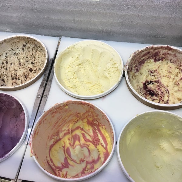2/4/2018에 Martin D.님이 Jeni&#39;s Splendid Ice Creams에서 찍은 사진