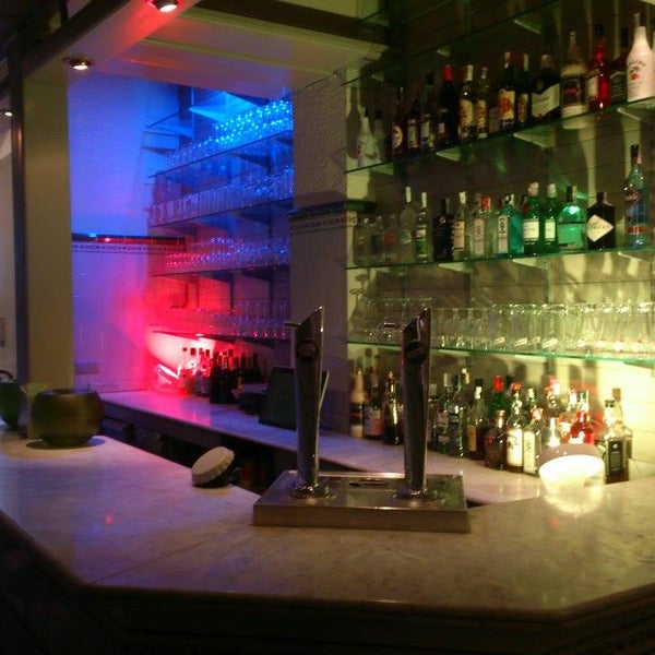 3/11/2014にBotanic Bar CafeがBotanic Bar Cafeで撮った写真
