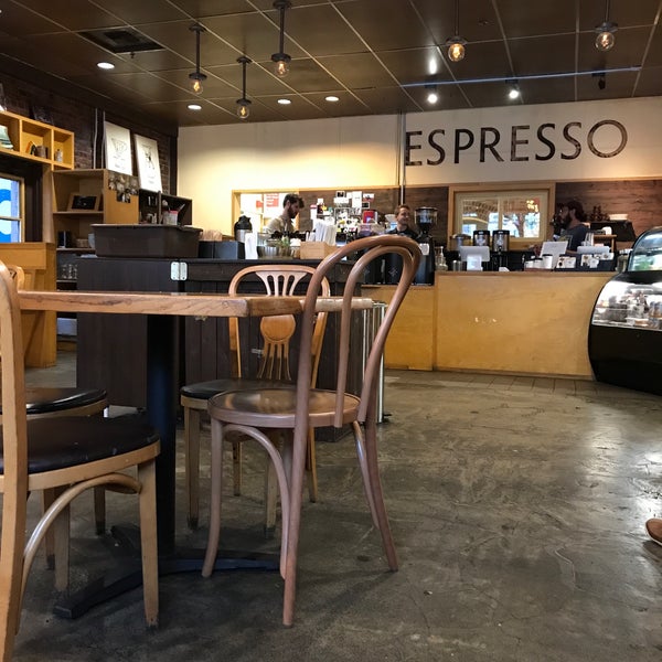 Photo prise au Seattle Coffee Works par C.Y. L. le10/25/2018