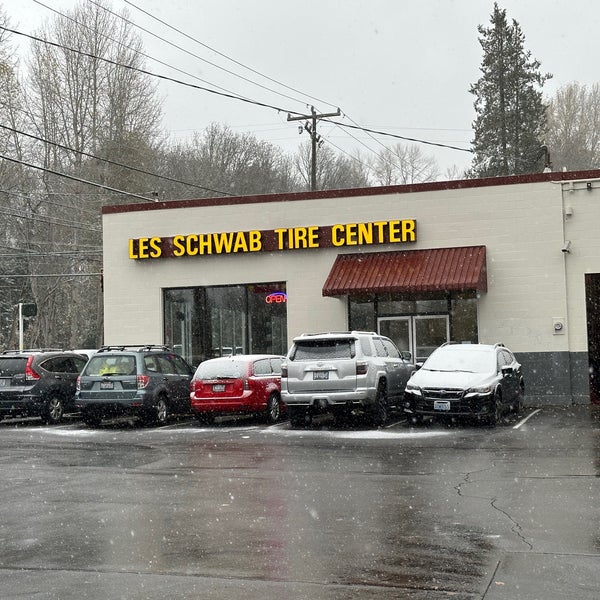 Les Schwab Tire Center Automotive Repair Shop in Lake City
