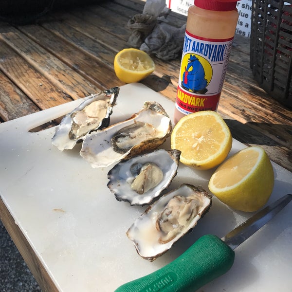 Photo taken at Tomales Bay Oyster Company by Matt S. on 9/10/2017