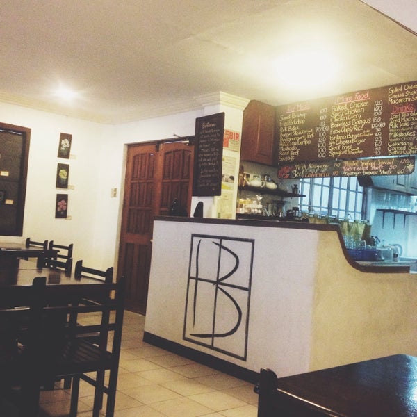 Das Foto wurde bei Bintana Coffee House von Satomi D. am 2/18/2015 aufgenommen
