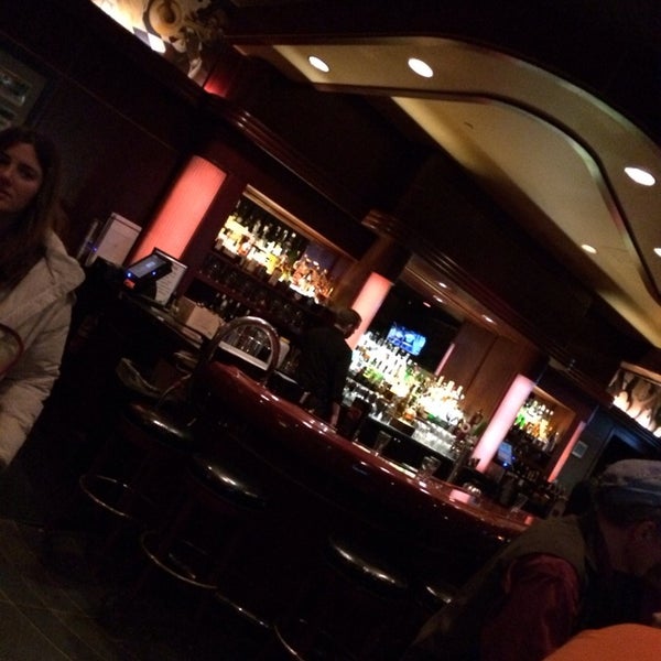 Foto tomada en Sullivan&#39;s Steakhouse  por Saeed M. el 1/19/2014