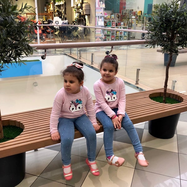 4/14/2018에 Hatem G.님이 Art Mall에서 찍은 사진