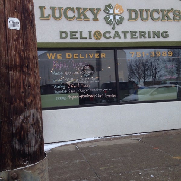 Lucky duck рабочее зеркало. Lucky Duck Москва. Lucky Duck во Владимире фасад.