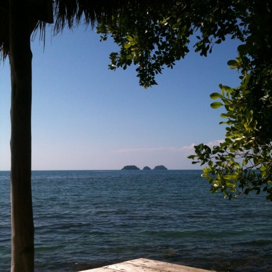 Снимок сделан в Elephant Bay Resort пользователем Thunwa Y. 10/26/2012