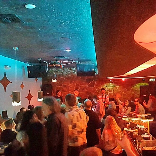 Foto scattata a Riviera Supper Club &amp; Turquoise Room da Rigoberto H. il 4/2/2017