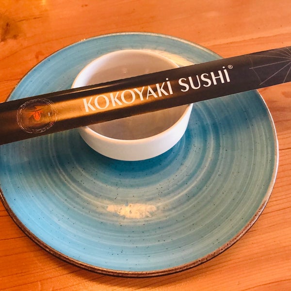 Foto diambil di Kokoyaki Sushi Lara oleh Av.Müjgan K. pada 7/23/2020