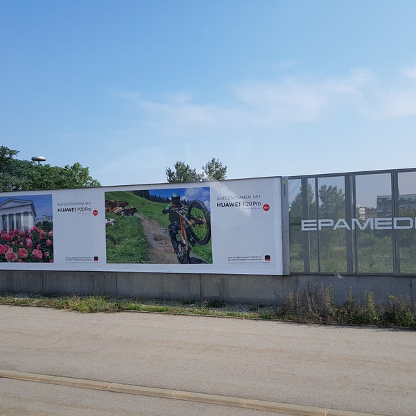 H HeinrichDrimmelPlatz Wien'de Tramvay İstasyonu