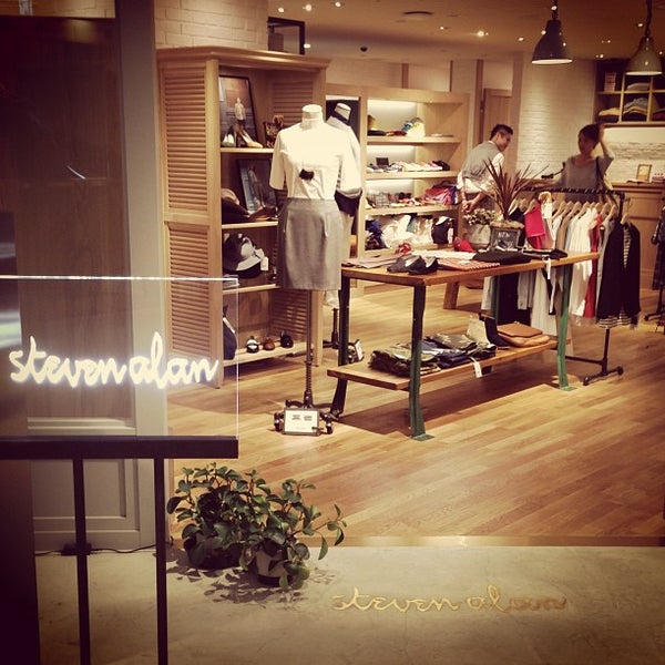 Steven Alan 西新宿 41 Visitors