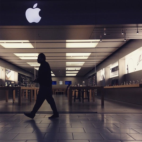 Photos at Apple Lakeside Electronics Store