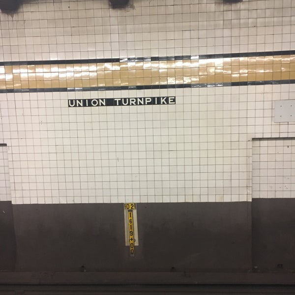 Photos at MTA Subway - Union Tpke/Kew Gardens (E/F) - Kew Gardens, NY