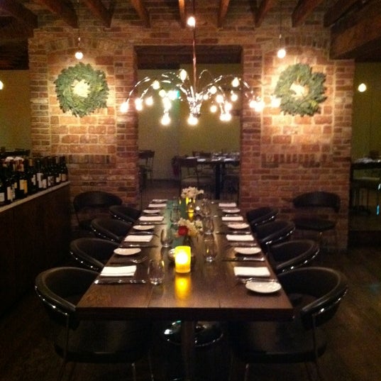 12/27/2012 tarihinde Barbara D.ziyaretçi tarafından 8407 Kitchen &amp; Bar'de çekilen fotoğraf