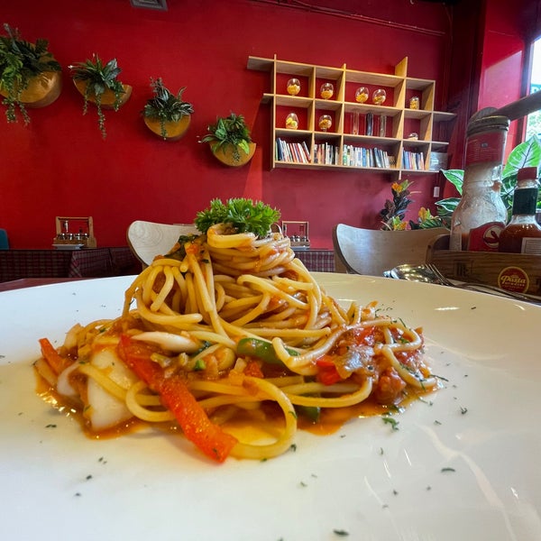 Pasta Paradise イタリア料理店