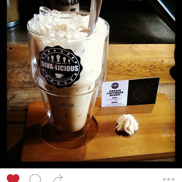 Foto tomada en Diva-Licious Coffee Cafe&#39;  por Gin G. el 10/3/2015