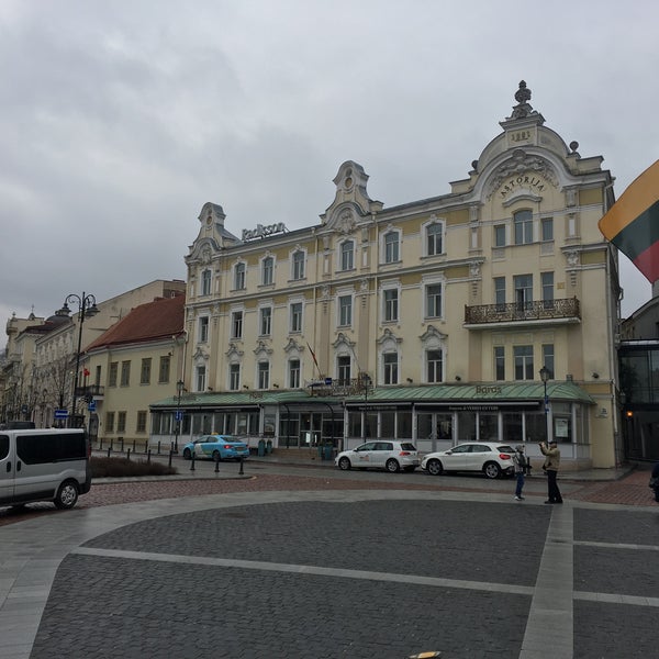 3/25/2017 tarihinde Михаило П.ziyaretçi tarafından Vilniaus rotušė | Town Hall'de çekilen fotoğraf