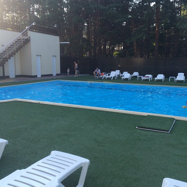 Бассейн на олеко дундича воронеж. Открытый бассейн воронеж парк прометей. Воронеж лазаревское прометей. Бассейн прометей. Бассейн прометей.