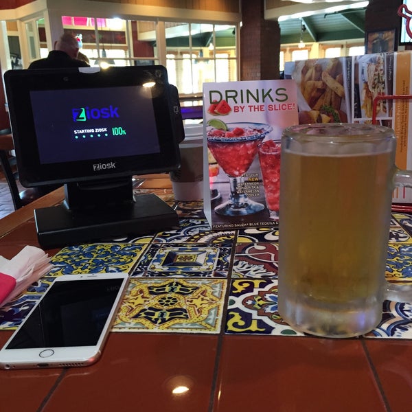 Photo taken at Chili&#39;s Grill &amp; Bar by 🇰🇼 Subah 🇬🇷 on 7/14/2015