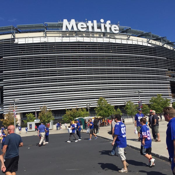 Снимок сделан в MetLife Stadium пользователем Michael R. 9/20/2015