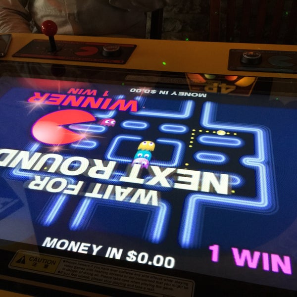 Foto tirada no(a) Recess Arcade Bar por Cade P. em 3/12/2015