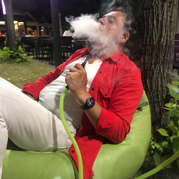 Das Foto wurde bei Kuğulu Park Cafe &amp; Restaurant von Mustafa A. am 6/25/2019 aufgenommen