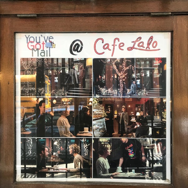 4/24/2018 tarihinde Candan Ç.ziyaretçi tarafından Cafe Lalo'de çekilen fotoğraf