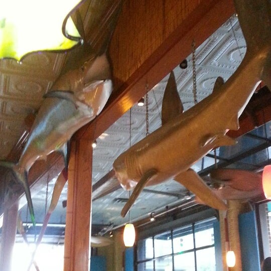 Das Foto wurde bei Noisy Oyster Seafood Restaurant von Sid S. am 9/13/2013 aufgenommen