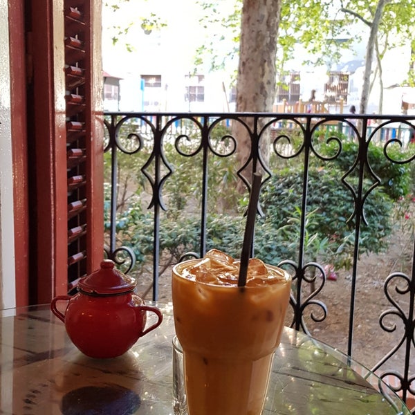 Foto diambil di Mür Café oleh Egman pada 6/9/2019