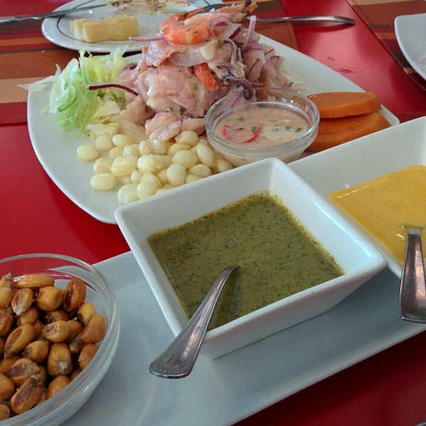 Photo taken at Restaurante Peruano Mis Tradiciones by Piotrek C. on 8/10/2014