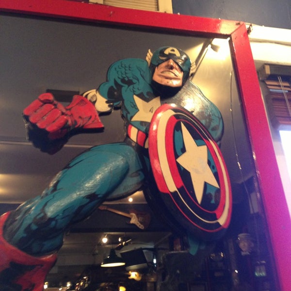 Photo taken at Captain Americas Cookhouse &amp; Bar by Dan E. on 1/25/2013