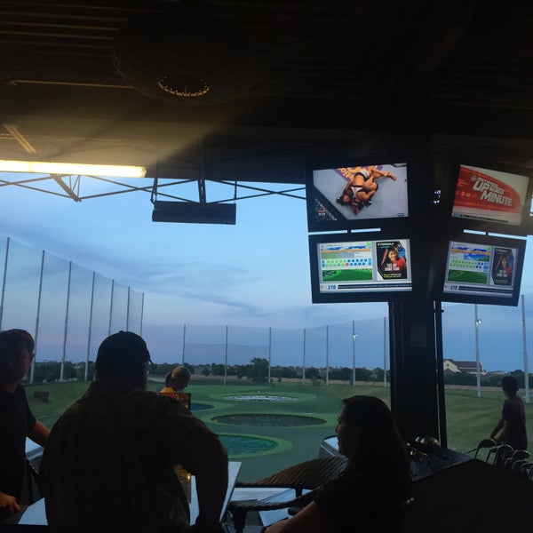 Photo taken at Topgolf by Isabel N. on 4/24/2016