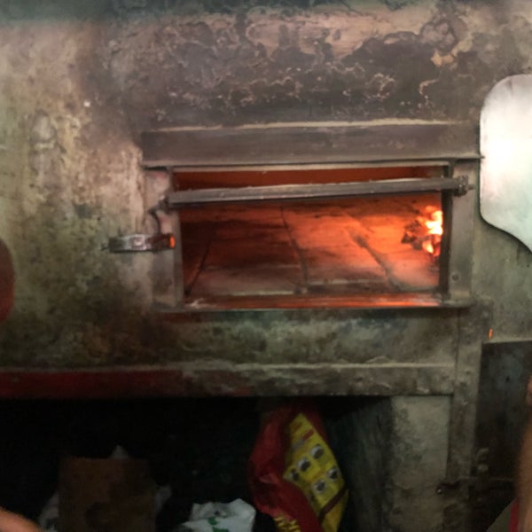 Foto tirada no(a) Patsy&#39;s Pizza - East Harlem por Erika S. em 7/29/2018