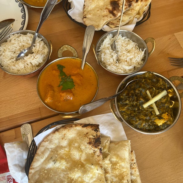 Foto diambil di Seva Indian Cuisine oleh Erika S. pada 10/28/2023