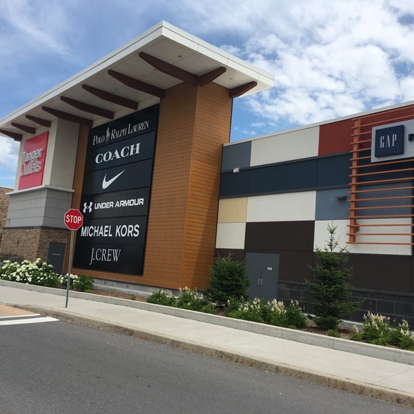 8/10/2017 tarihinde Chetu19ziyaretçi tarafından Tanger Outlets Ottawa'de çekilen fotoğraf