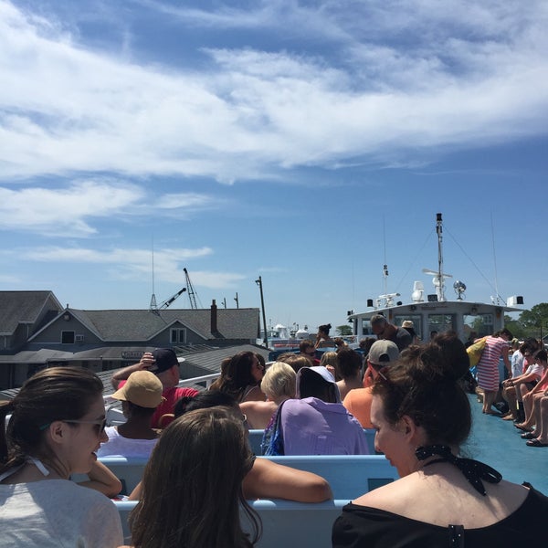6/14/2015 tarihinde Keith R.ziyaretçi tarafından Fire Island Ferries - Main Terminal'de çekilen fotoğraf