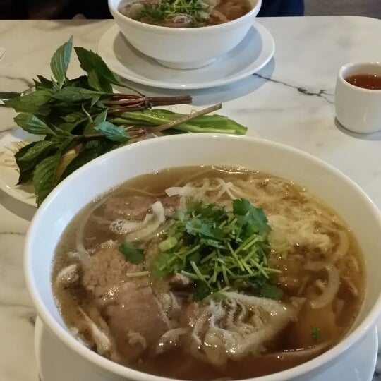 Photo taken at Pho Linh by Ray C. on 6/3/2014